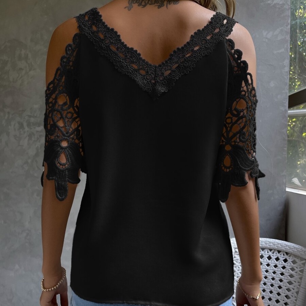 Boho Floral Lace Cold Shoulder Blouse - Picture 5 of 9